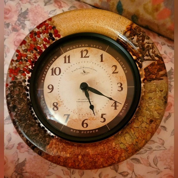 Spices Glass Resin Round 8 inch Wall Clock, Hanging, Kitchen, Rare, Red, Brown - Picture 2 of 4